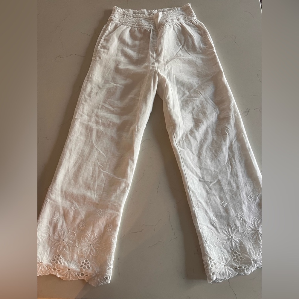 Abercrombie Girls White Flowy Eyelet Pant